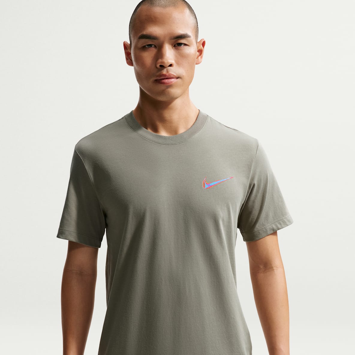 NIKE公式】 トレーニング＆ジム グラフィックTシャツ【ナイキ公式通販】